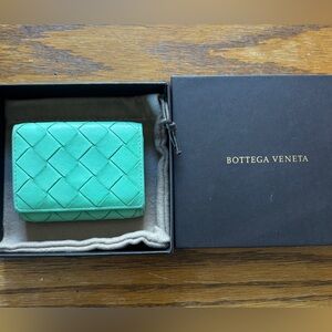Bottega Veneta Trifold Intrecciato Green Leather Wallet